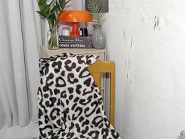 Most Recent Photo of miss_ophelia_