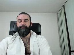 Most Recent Photo of misterlov3r