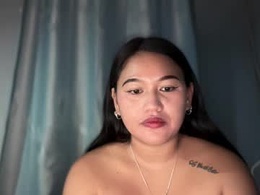 Most Recent Photo of mochagirl_asian