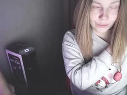 Most Recent Photo of molly_royse