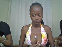 Most Recent Photo of mona_luv