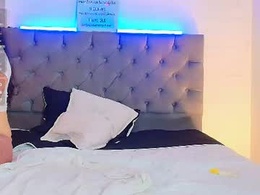 Most Recent Photo of moonnblue_