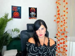 Most Recent Photo of moonvelour