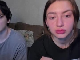 Most Recent Photo of muuur_fam