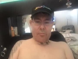 Most Recent Photo of myeviltwin444