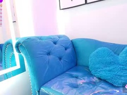 Most Recent Photo of nahomi_velmont