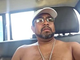 Most Recent Photo of niceandeasy10