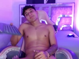 Most Recent Photo of nickyyhot