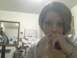 Most Recent Photo of nikkisnow69