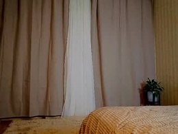 Most Recent Photo of nikkybee_