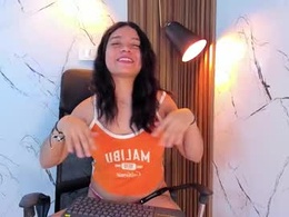 Most Recent Photo of nina_belle_