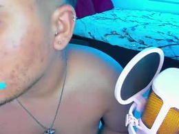 Most Recent Photo of noah_cardigan