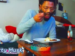 Most Recent Photo of nuttyxmusk