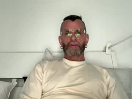 Most Recent Photo of o_johnny_deep_o