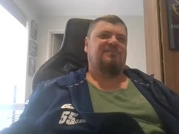 Most Recent Photo of officeboy544