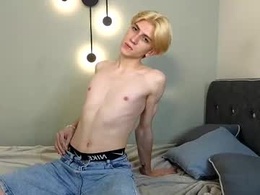 Most Recent Photo of oliver_starboy
