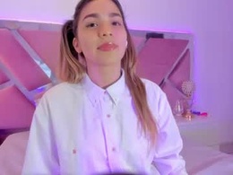Most Recent Photo of oliviacameron