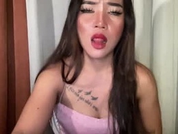 Most Recent Photo of oliviaxxmore69