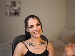 Most Recent Photo of pauline_2005