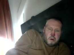 Most Recent Photo of peterpeters443