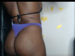 Most Recent Photo of petit_xxjuicy55