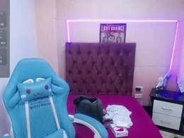 Most Recent Photo of petite_lucy18