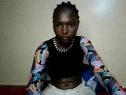 Most Recent Photo of petite_shan