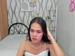Most Recent Photo of petiteasianaliyah