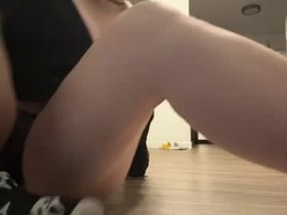 Most Recent Photo of pierced_angelxo