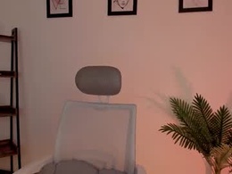 Most Recent Photo of pink_kitten_