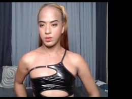 Most Recent Photo of prettyayesha_ts