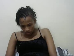 Most Recent Photo of prettyqueenn1