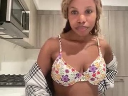 Most Recent Photo of queenquinn27