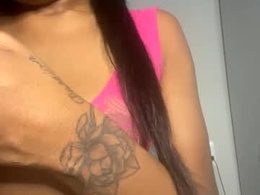 Most Recent Photo of queensonastyy