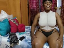 Most Recent Photo of queenteex6999