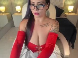 Most Recent Photo of racheelll_