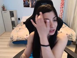 Most Recent Photo of raven_haired_goddess