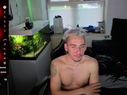 Most Recent Photo of rayzel_white