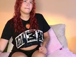 Most Recent Photo of red_kittyy_