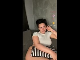 Most Recent Photo of riri_bstvx