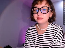 Most Recent Photo of riri_rich