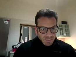 Most Recent Photo of roberpierre_ho