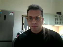 Most Recent Photo of robespierre_ho