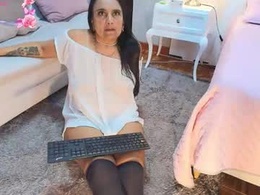 Most Recent Photo of roxanna_moore1
