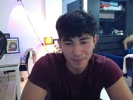 Most Recent Photo of santii_jr