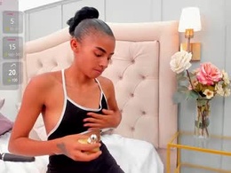 Most Recent Photo of sarah_ashbourne