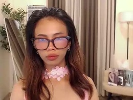 Most Recent Photo of scarlet_kisses