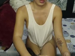 Most Recent Photo of scarlet_ts69