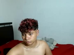 Most Recent Photo of scarletfox__03