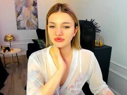 Most Recent Photo of selenaemoore